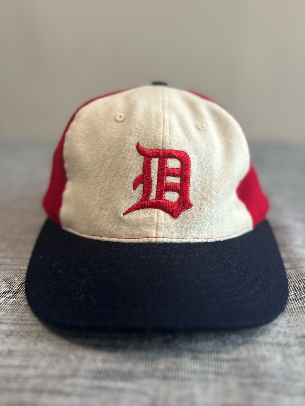 Ebbets Field Flannels Cream Red & Navy Wool Rare Leather Strap Detroit Tigers D